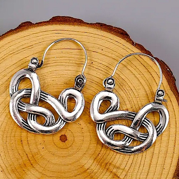 Silver Boho Geometric Irregular Dangle Earrings - Picture 2 of 6